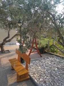 Manora guest house Sucuraj