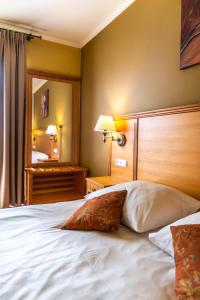 Standard Double or Twin Room with Balcony room in Kinga Hotel Wellness
