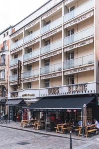 Hotels Hotel Ours Blanc - Place Victor Hugo : photos des chambres