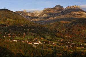 Hotels Le Charvet : photos des chambres