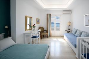 Villa Renos Hotel Santorini Greece