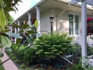 维亚威尼托老城区酒店 - 刘易斯顿