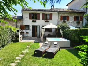 Antica Corte Panego Country House - Corrubio