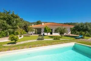 Stunning 3-bed-2-bath villa over Douro River;Porto city - WIFI-sleep 6-10 - Rio Mau