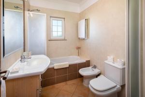 GR 2 X Private Villas Private Pools - Up to 20 Guests