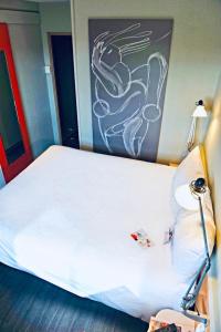 Hotels ibis Strasbourg Aeroport Le Zenith : photos des chambres