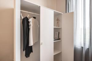 Emilia Suite Essence