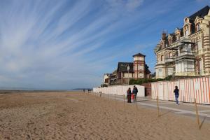 Appartements RESIDENCE LES BAINS HOULGATE : photos des chambres