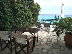 Armenistis View Studios Ikaria Greece