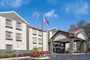 La Quinta by Wyndham Snellville - Stone Mountain