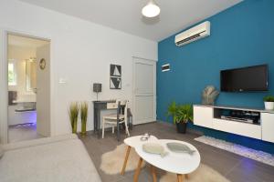 MarineBlue Apartment