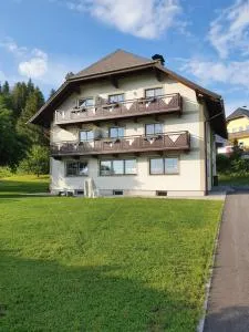 4 Jahreszeiten - 塔姆斯韦格