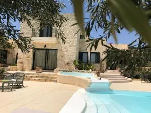 Olive House Traditional Villa with Pool - Khamézion