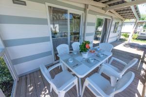Deluxe Mobile Home room in Stork Family Camping Village