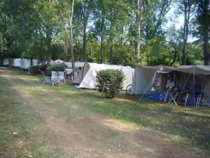 Campings Camping de Graniers : photos des chambres