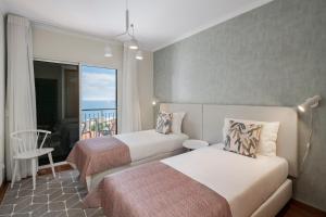 Reis Magos IV by An Island Apart