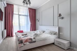 1к Нова квартира у центрі міста, з балконом у новому ЖК fainorent