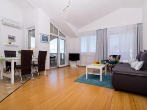 Apartment Villa MatAna-1 by Interhome