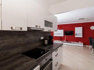 Apartment Villa Nikaroni-2 by Interhome