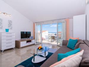 Apartment Villa Nikaroni-3 by Interhome