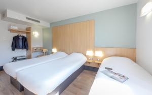 Hotels B&B HOTEL PERPIGNAN Nord Aeroport : photos des chambres