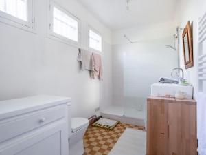 Holiday Home Sunny Lodge by Interhome