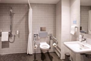 Standard Single Room - Disability Access room in Holiday Inn Express Munich - Olympiapark an IHG Hotel