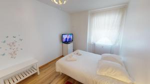 Aux bons amis - ParlementOrangerie