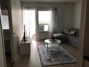 Upea kaksio, Keskustorin laidalla