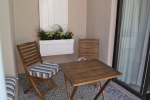 Caulfield Self Catering Apartment #SOLAR ENERGY - NO LOADSHEDDING