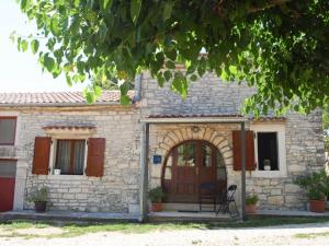 Apartments Heraki
