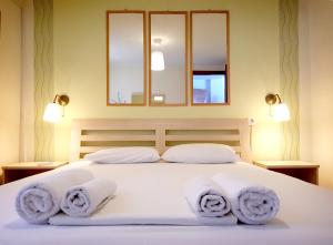 Nefeli Seaside Apartment Elegant Stay Near the Beach