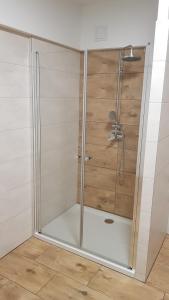 Pokoje gościnne vis a vis Retro