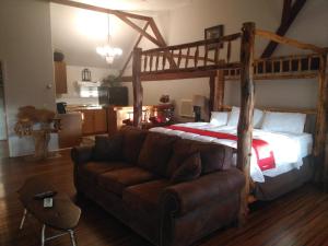 Premium King Room with Kitchenette room in Stay Saratoga
