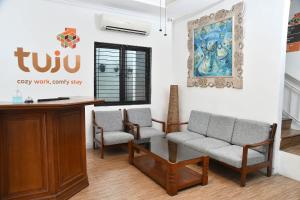 Tuju Abuserin Syariah