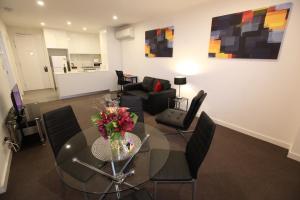 Melbourne Knox Central Apartment Hotel Official