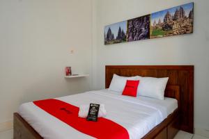 RedDoorz near Padang Golf Adisucipto