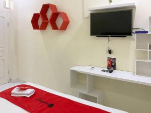 RedDoorz Syariah near PKOR Lampung