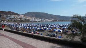 Chill-out Apartments with pools to relax in Tenerife South resort