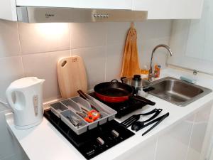 Homey Galleria Suite A 10 12