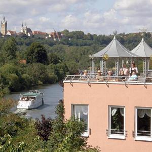 Apartment with Lake View room in Apartments mit Klimaanlage am Neckarufer