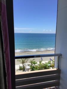 EM Royalle Hotel & Beach Resort