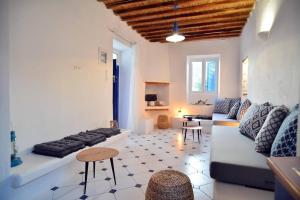 Barabas's Home - Traditional Home in Galissas Syros Greece