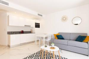 Brand new 2 bedrooms next to Croisette !