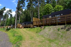 Campings Camping Domaine du Lac Chambon : photos des chambres