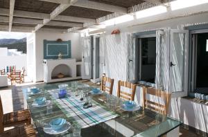 Le Grand Bleu Villa Sifnos Greece