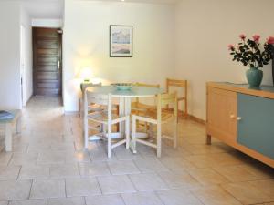 Maisons de vacances Holiday Home Les Chenes - MAA200 by Interhome : photos des chambres