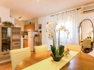 Holiday Home Glavica by Interhome