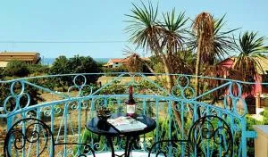 Poseidon Apartments - Paramonas