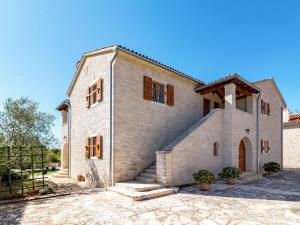 Apartment Villa Sand-2 by Interhome